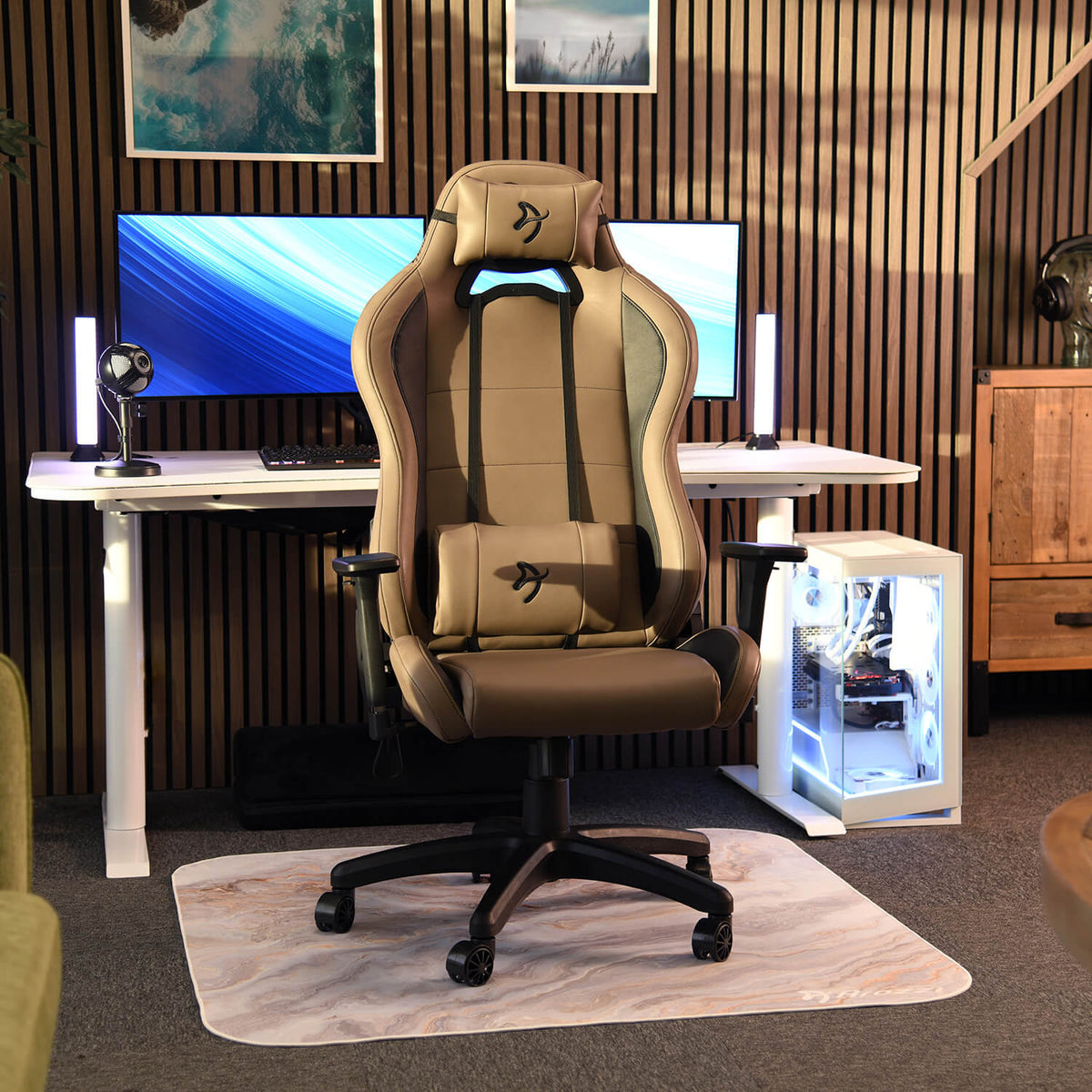 Arozzi Europe Torretta SoftPU ergonomic chair with lumbar support sits at a desk with computer.