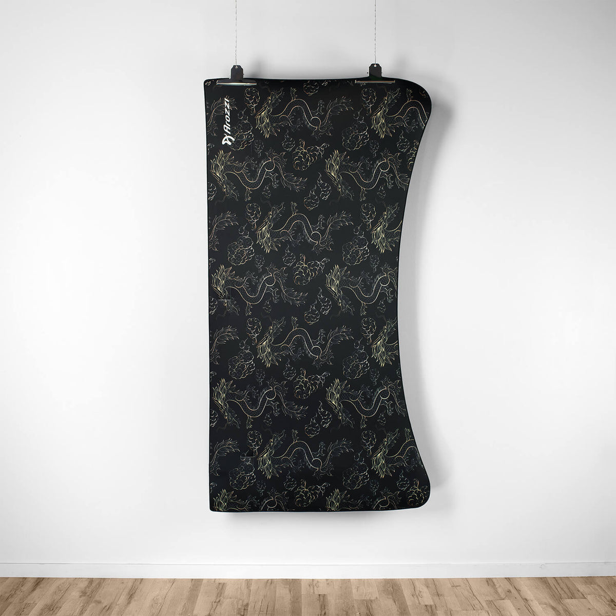 Curved black divider with gold florals, pairs well with the Arozzi Europe Arena Mousepad.