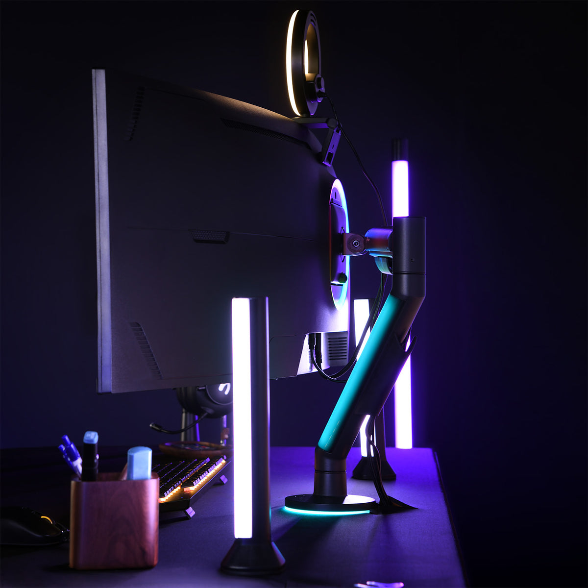 Alzare RGB - Gas Spring Monitor Arm