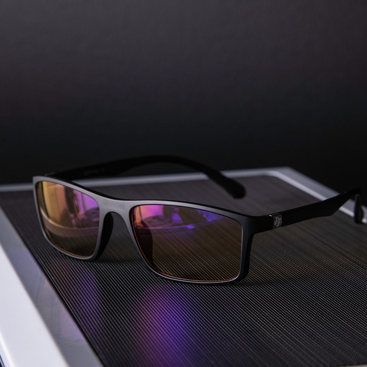 Arozzi Europe Visione VX-200 sunglasses help ease digital eye fatigue from computer use.